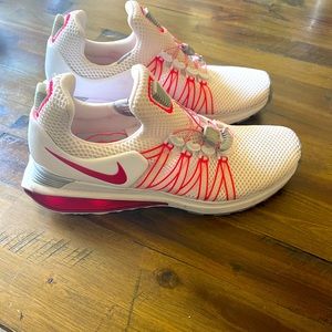 Womens Nike sneakers.